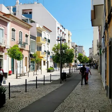 Gorgeous Portuguese-style In Town With Views Of Rio Portimão